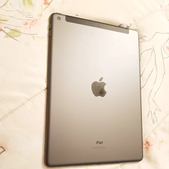 Tablets & Accessories | Apple Ipod 9th Generation | Poshmark